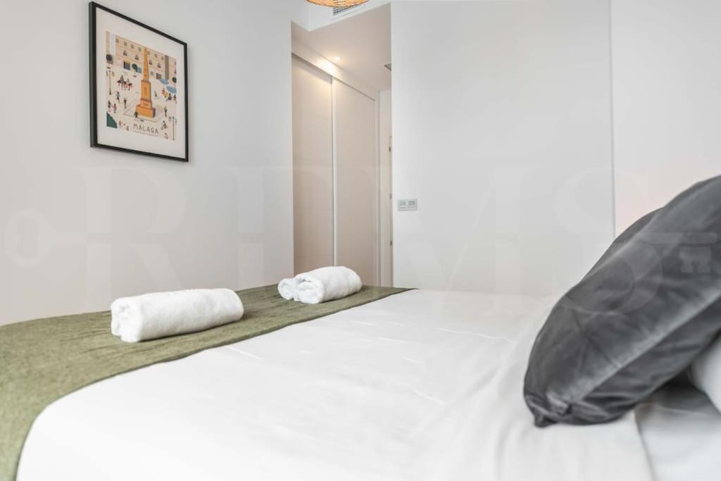 Fresh & Stylish Apartment With Parking By Rems Málaga Extérieur photo